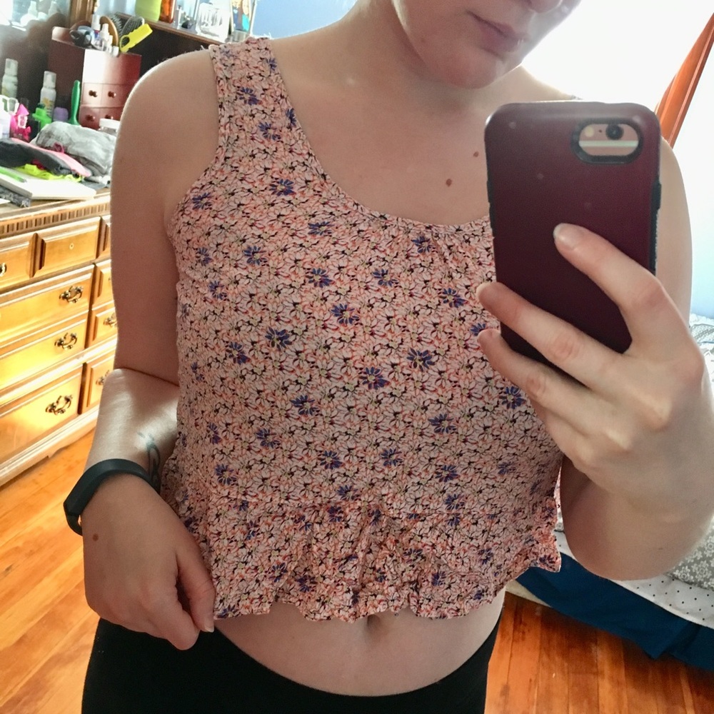 🌱 Pink Flower Crop Top 🌱
